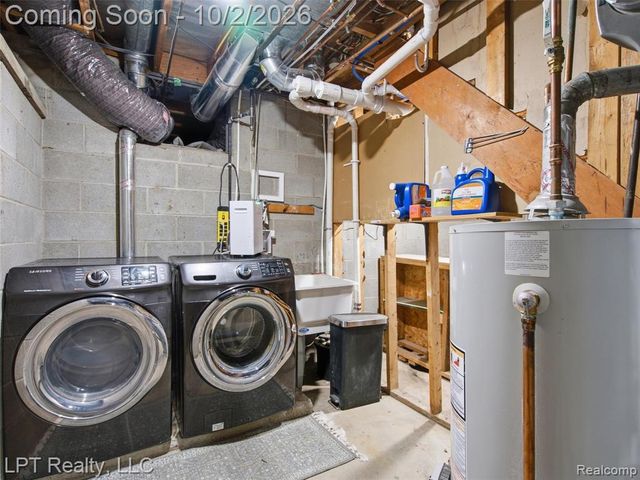 725 S 3rd Street, Brighton, MI 48116