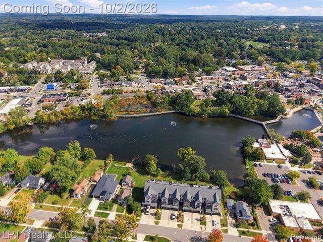 725 S 3rd Street, Brighton, MI 48116