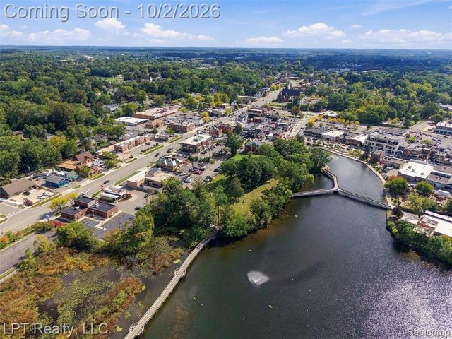 725 S 3rd Street, Brighton, MI 48116