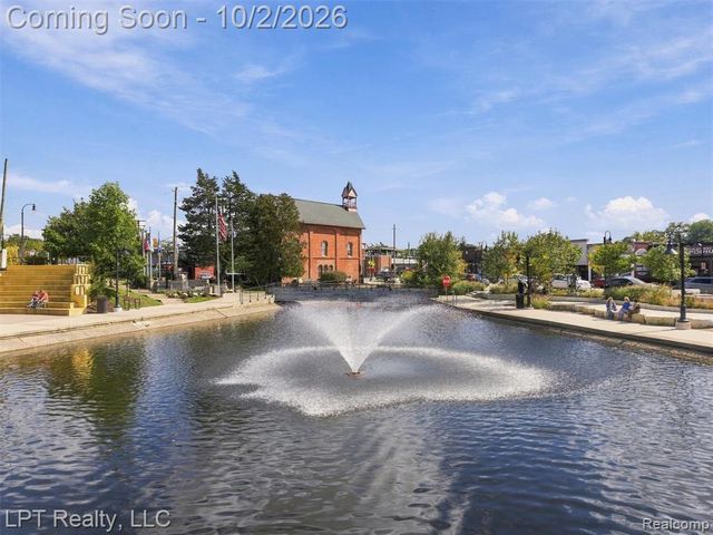 725 S 3rd Street, Brighton, MI 48116