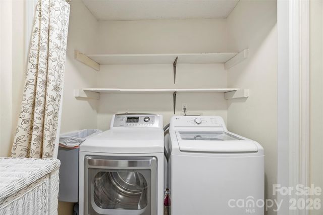 2106 Kings Drive, Gastonia, NC 28056