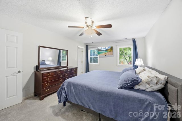 2106 Kings Drive, Gastonia, NC 28056