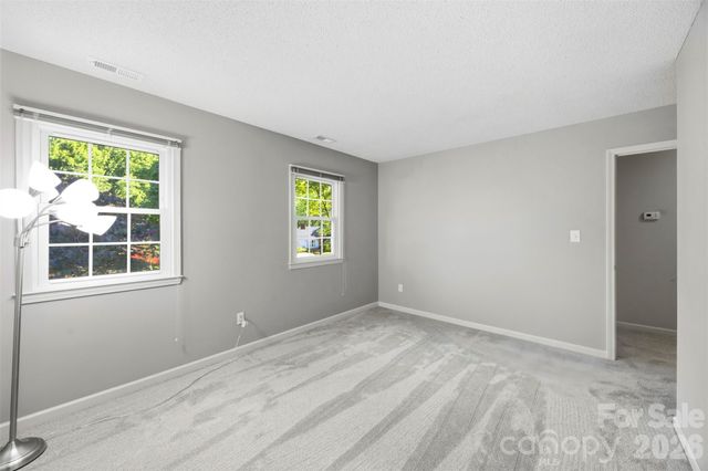 2106 Kings Drive, Gastonia, NC 28056