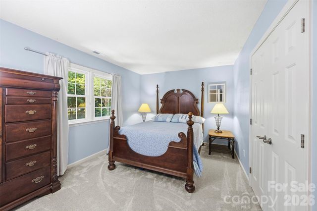 2106 Kings Drive, Gastonia, NC 28056