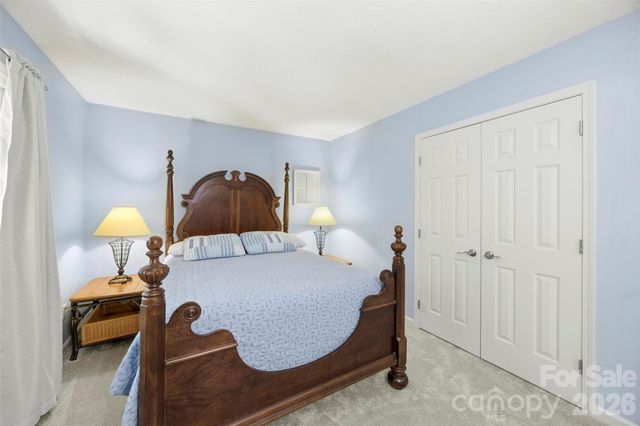 2106 Kings Drive, Gastonia, NC 28056
