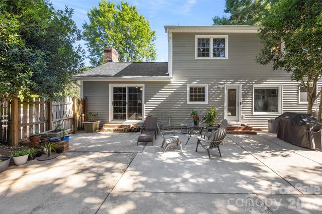 2106 Kings Drive, Gastonia, NC 28056