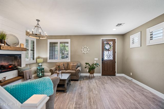 3886 E BAARS Avenue, Gilbert, AZ 85297