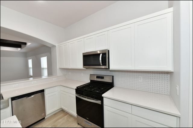 142 Ruth Trail, Sunland Park, NM 88008