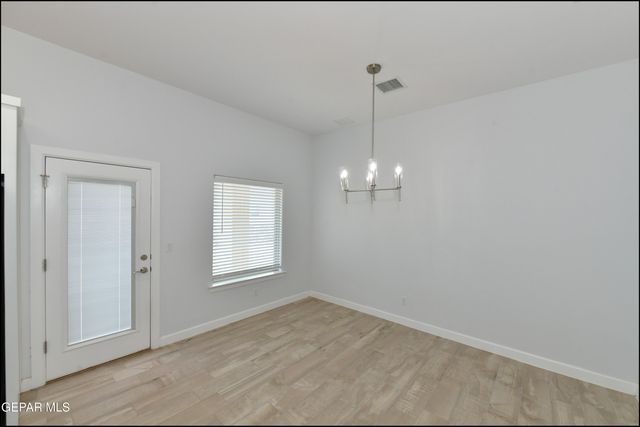 142 Ruth Trail, Sunland Park, NM 88008