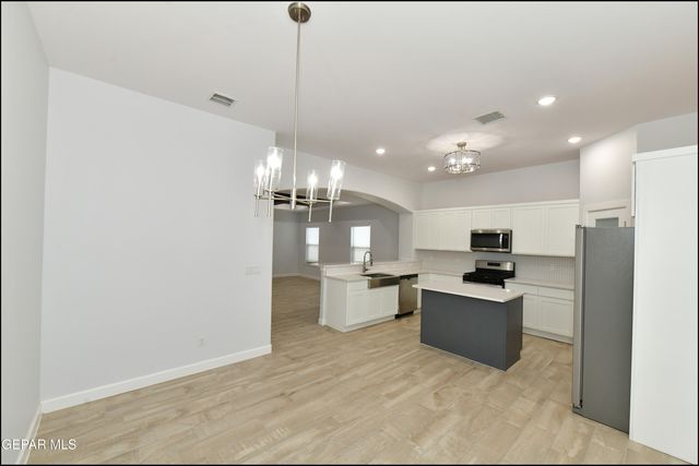 142 Ruth Trail, Sunland Park, NM 88008