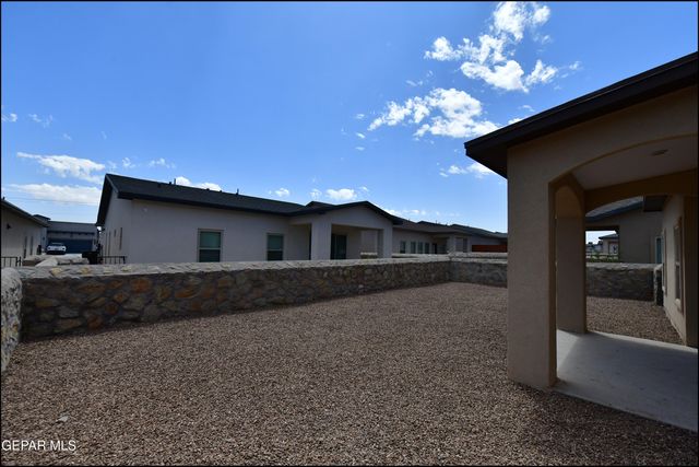142 Ruth Trail, Sunland Park, NM 88008