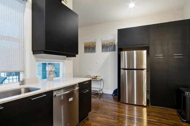2106 Dennis Street, Houston, TX 77004