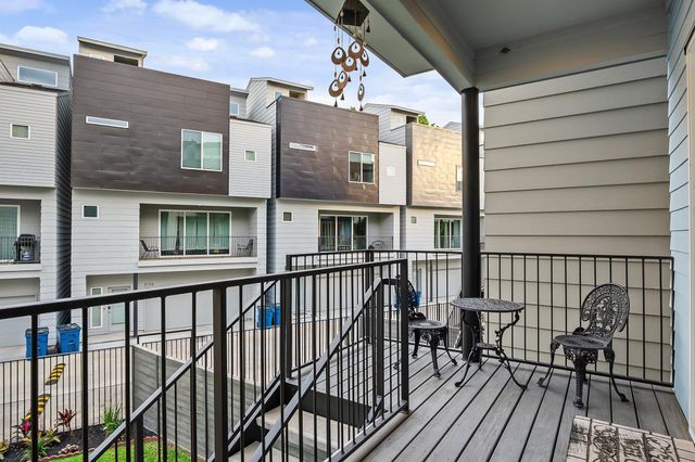 2106 Dennis Street, Houston, TX 77004