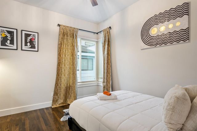 2106 Dennis Street, Houston, TX 77004