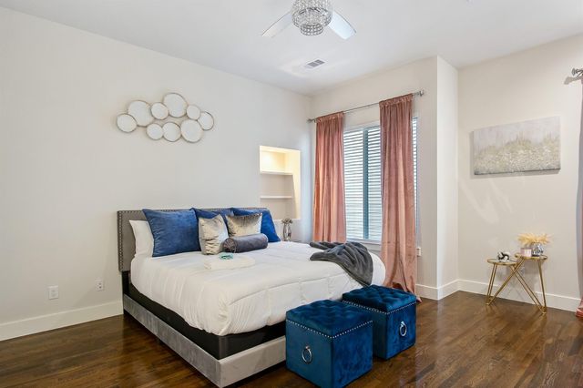 2106 Dennis Street, Houston, TX 77004