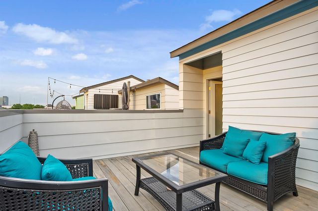 2106 Dennis Street, Houston, TX 77004