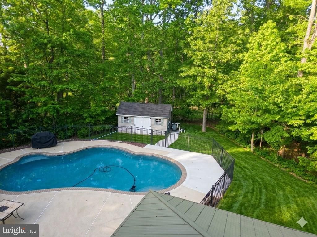 Image 11 of property listing at 28136 BEN OAKS DR, Mechanicsville, MD 20659