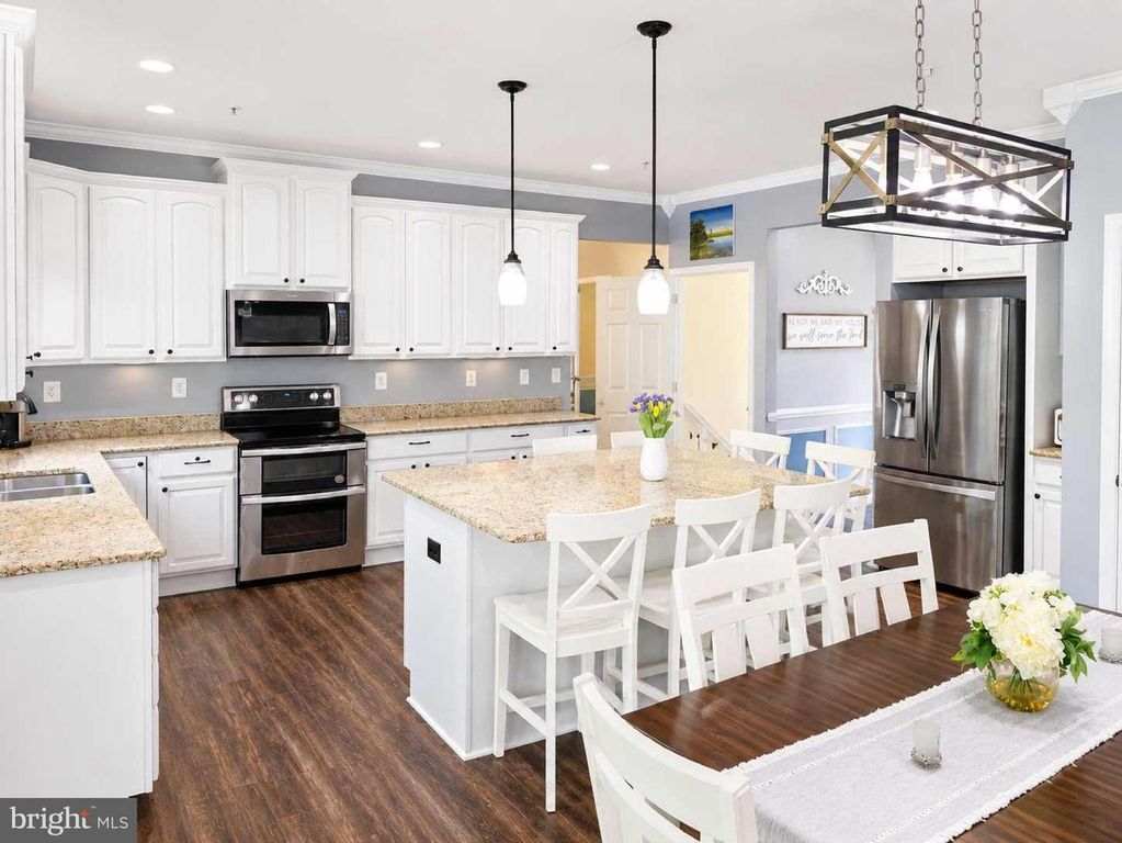 Image 14 of property listing at 28136 BEN OAKS DR, Mechanicsville, MD 20659