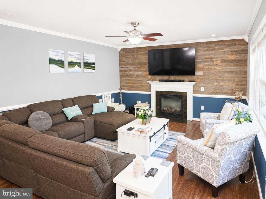 Image 32 of property listing at 28136 BEN OAKS DR, Mechanicsville, MD 20659