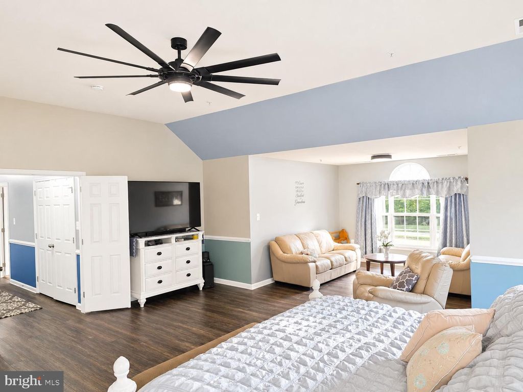Image 43 of property listing at 28136 BEN OAKS DR, Mechanicsville, MD 20659