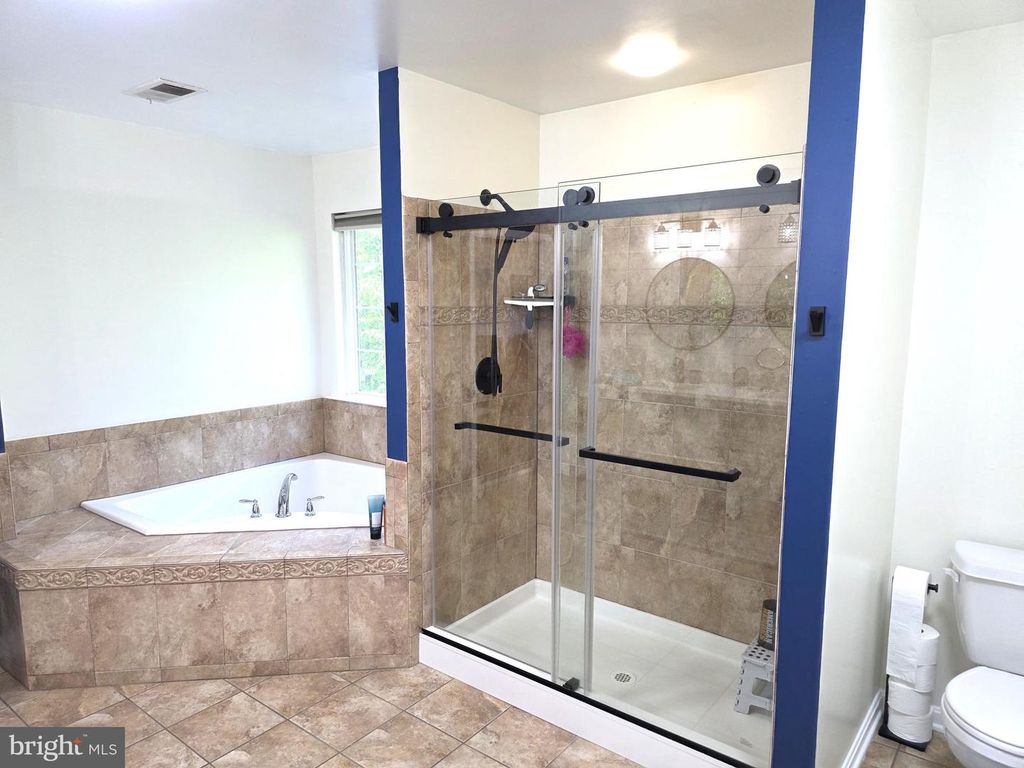 Image 46 of property listing at 28136 BEN OAKS DR, Mechanicsville, MD 20659