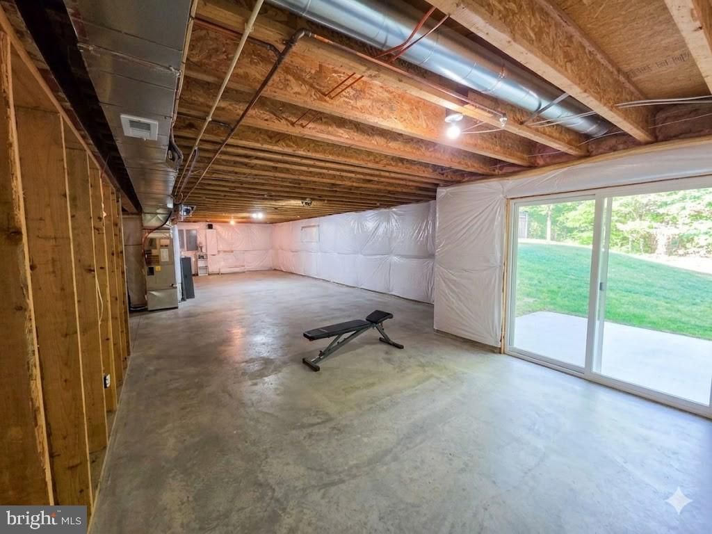 Image 63 of property listing at 28136 BEN OAKS DR, Mechanicsville, MD 20659