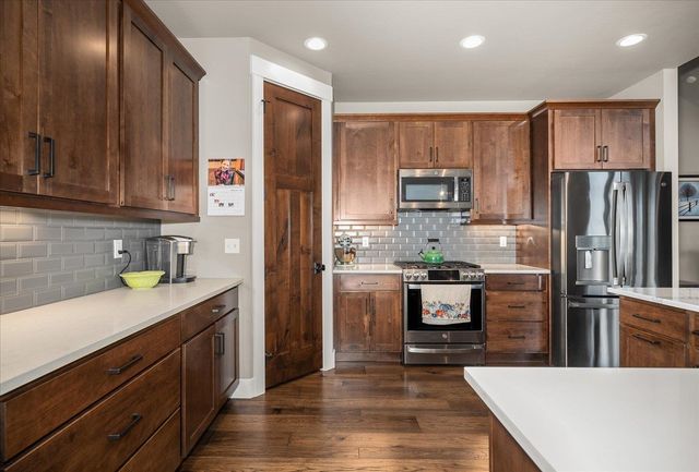 14329 E 39th Ln, Veradale, WA 99037