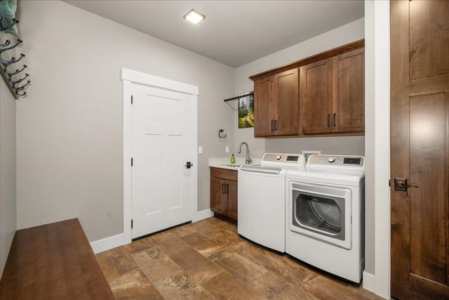 14329 E 39th Ln, Veradale, WA 99037