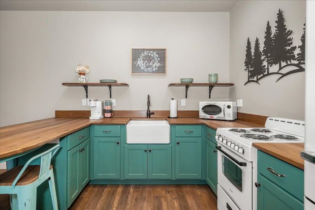 14329 E 39th Ln, Veradale, WA 99037