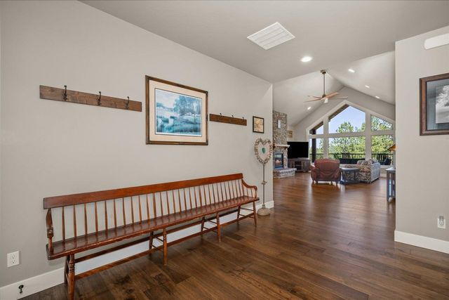 14329 E 39th Ln, Veradale, WA 99037