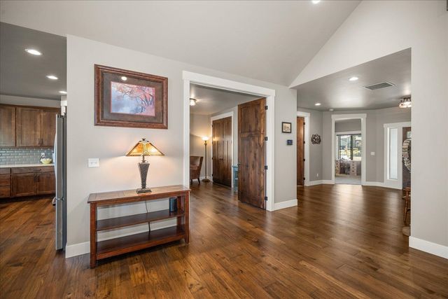 14329 E 39th Ln, Veradale, WA 99037