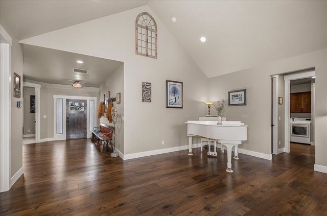 14329 E 39th Ln, Veradale, WA 99037