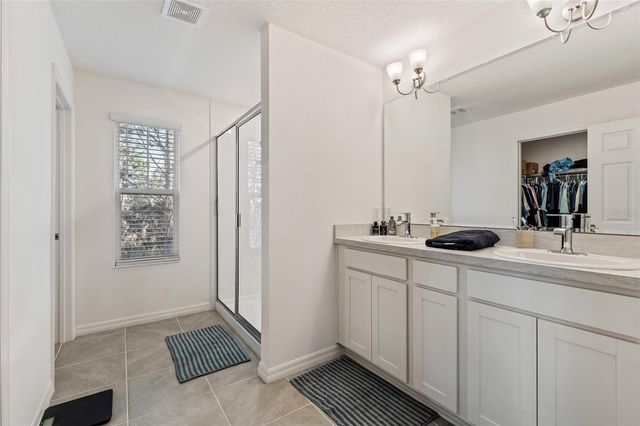156 GLASS ONION DRIVE, Howey In The Hills, FL 34737