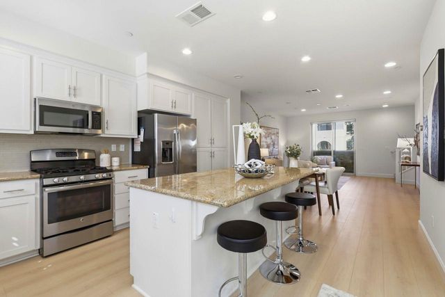 880 Apollo, Santa Clara, CA 95051