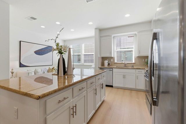 880 Apollo, Santa Clara, CA 95051