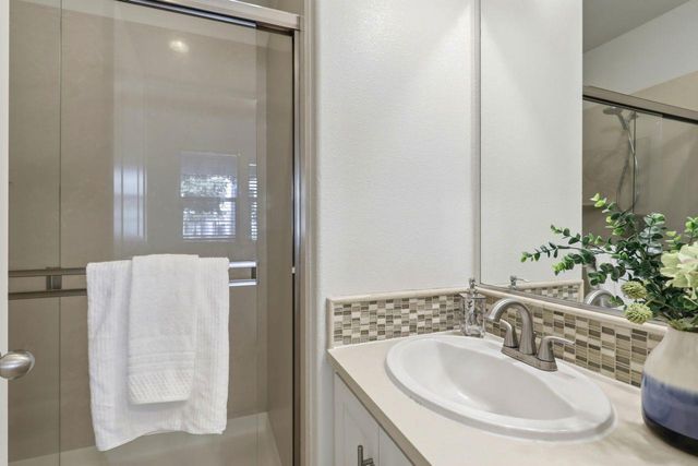 880 Apollo, Santa Clara, CA 95051