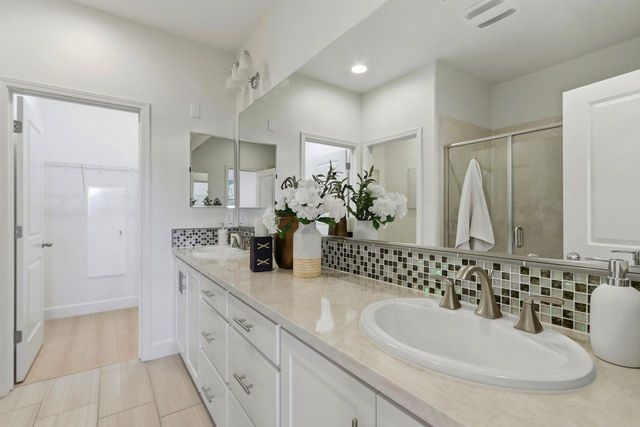 880 Apollo, Santa Clara, CA 95051