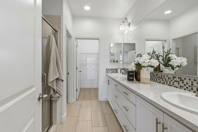 880 Apollo, Santa Clara, CA 95051