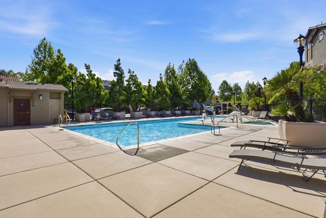 880 Apollo, Santa Clara, CA 95051
