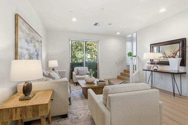 880 Apollo, Santa Clara, CA 95051