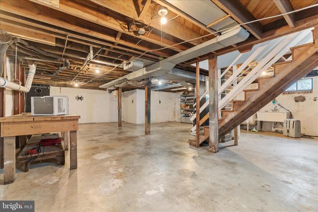 17516 HARMONY CHURCH RD, Hamilton, VA 20158