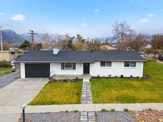 7027 S PONDEROSA DR, Cottonwood Heights, UT 84121