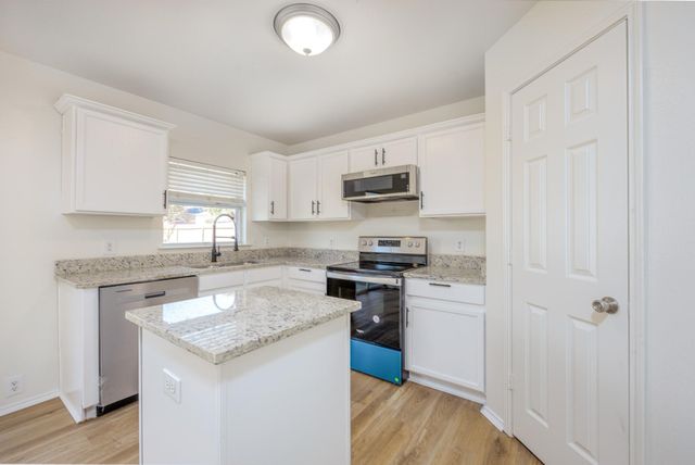 8529 Prairie Dawn Drive, Fort Worth, TX 76131