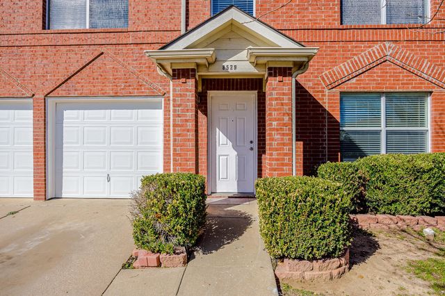 8529 Prairie Dawn Drive, Fort Worth, TX 76131