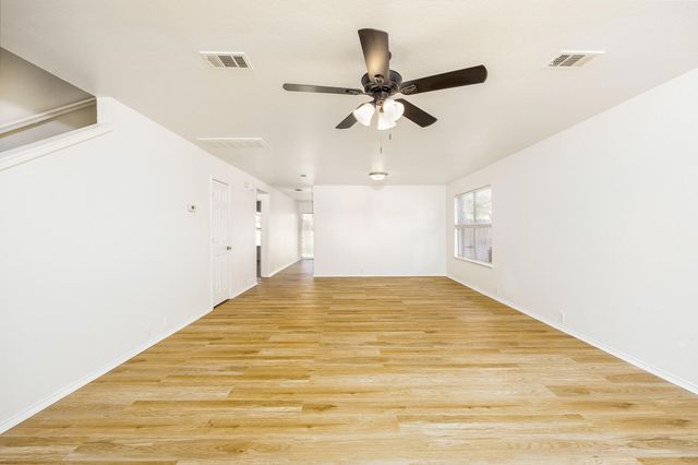 8529 Prairie Dawn Drive, Fort Worth, TX 76131