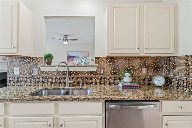 6002 Birdseye Trail, South Fulton, GA 30349