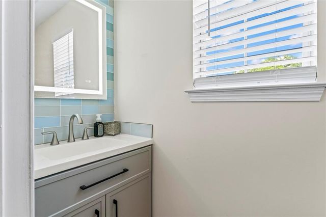 6002 Birdseye Trail, South Fulton, GA 30349