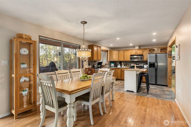 203 NE Alnus Way, Bremerton, WA 98310