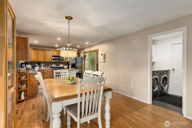 203 NE Alnus Way, Bremerton, WA 98310