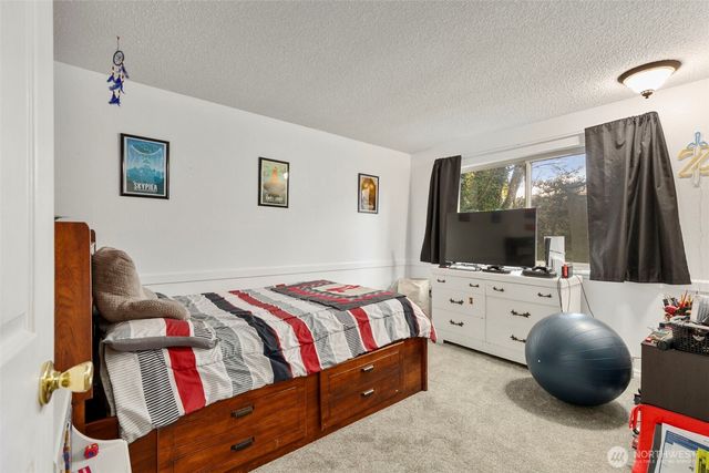 203 NE Alnus Way, Bremerton, WA 98310